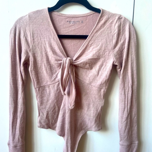 NWOT Abercrombie front knot bodysuit - Picture 2 of 6